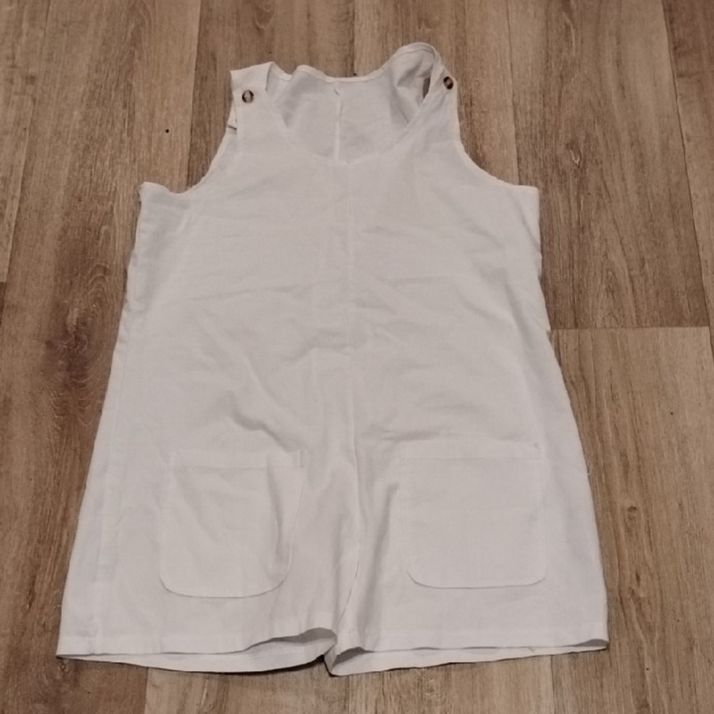 White Sleeveless Jumpsuit